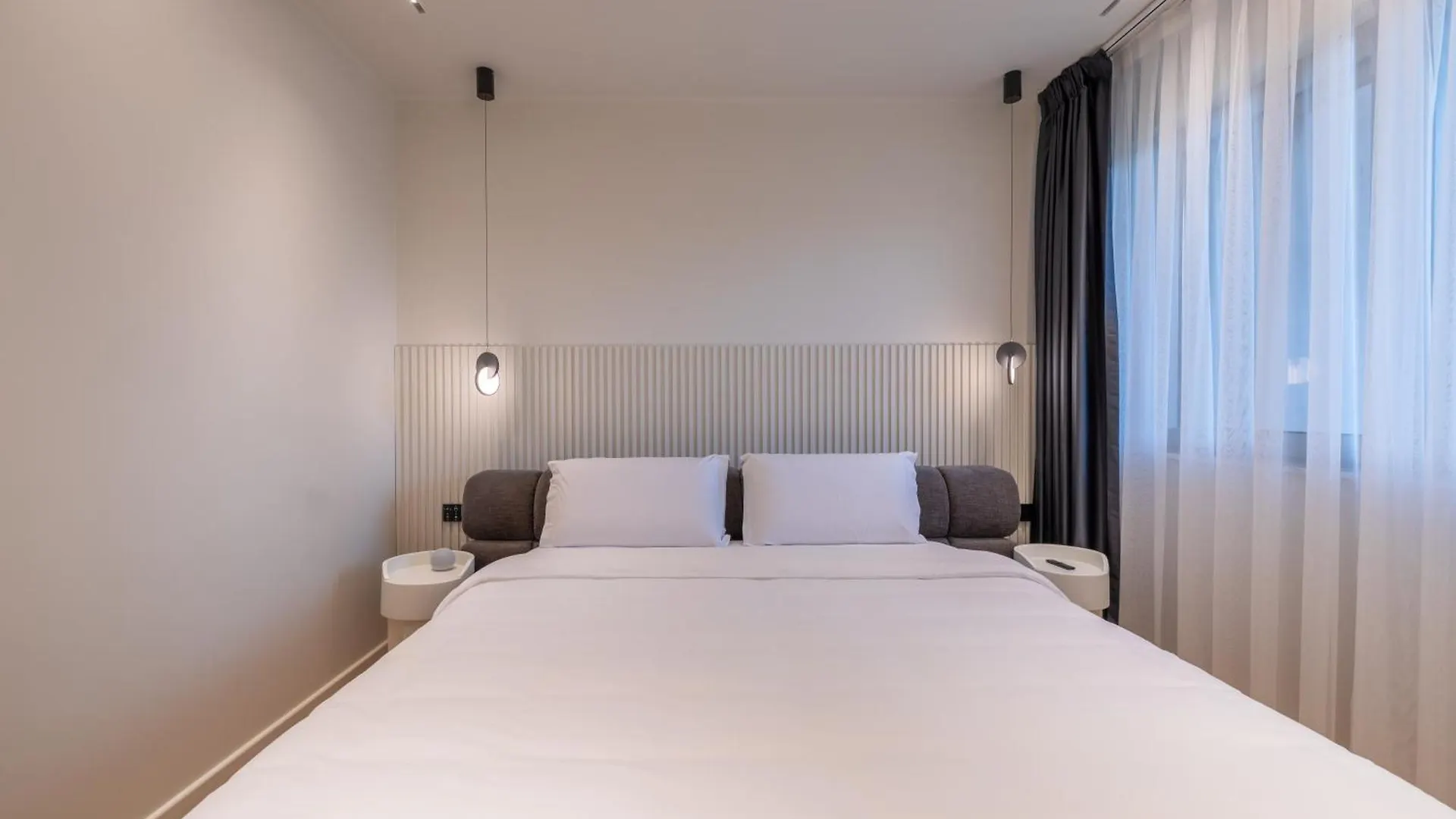 Vater Selected Apartments تيرانا ألبانيا