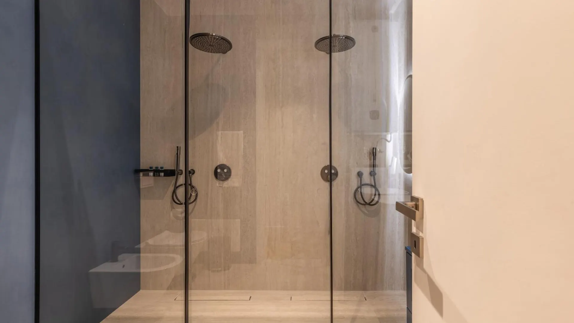 Vater Selected Apartments تيرانا